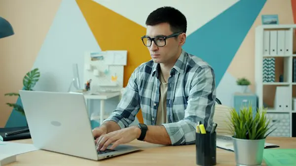Burn-out chez les jeunes actifs : les entreprises face à un nouveau défi de prévention